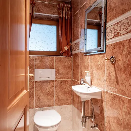 Johann * Kirchberg in Tirol