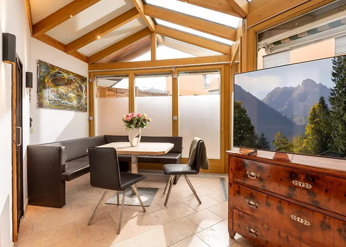 Johann * Kirchberg in Tirol