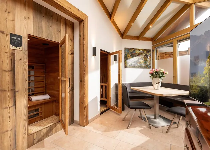 Johann * Kirchberg in Tirol